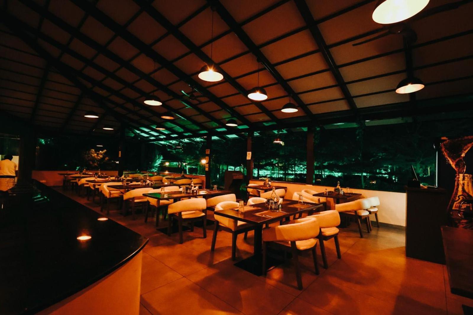 Veerdency Luxury Resort Devanahalli Exterior photo