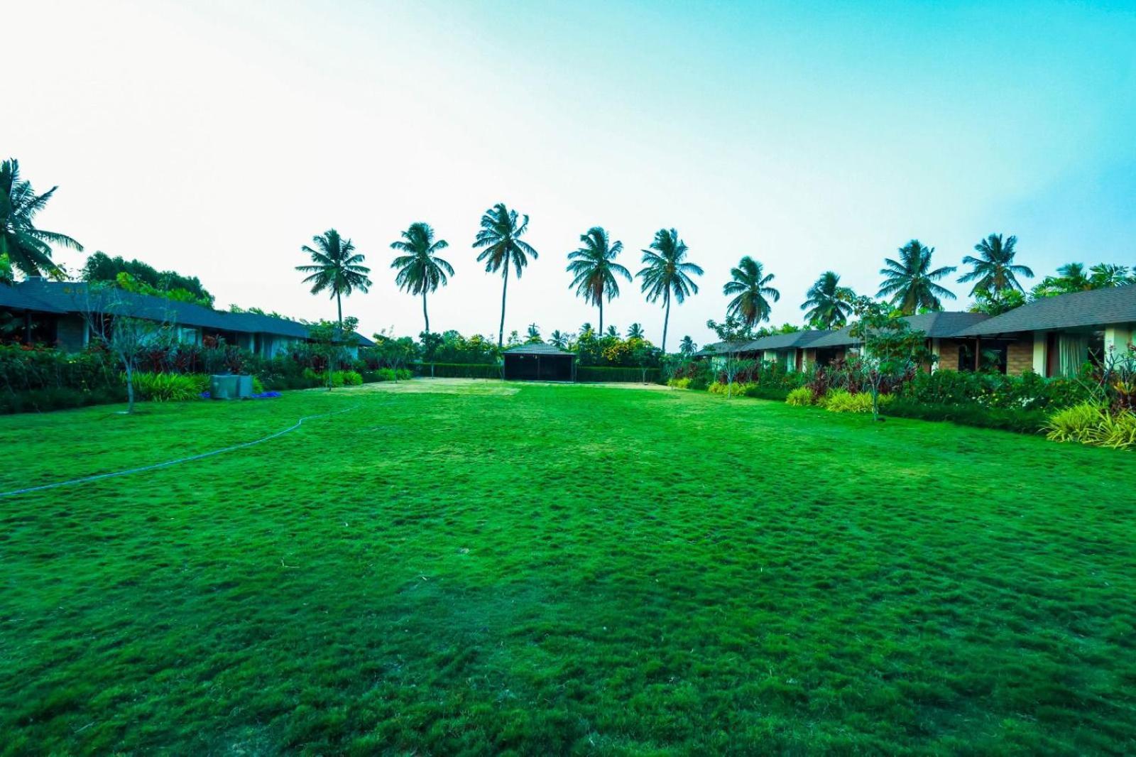 Veerdency Luxury Resort Devanahalli Exterior photo