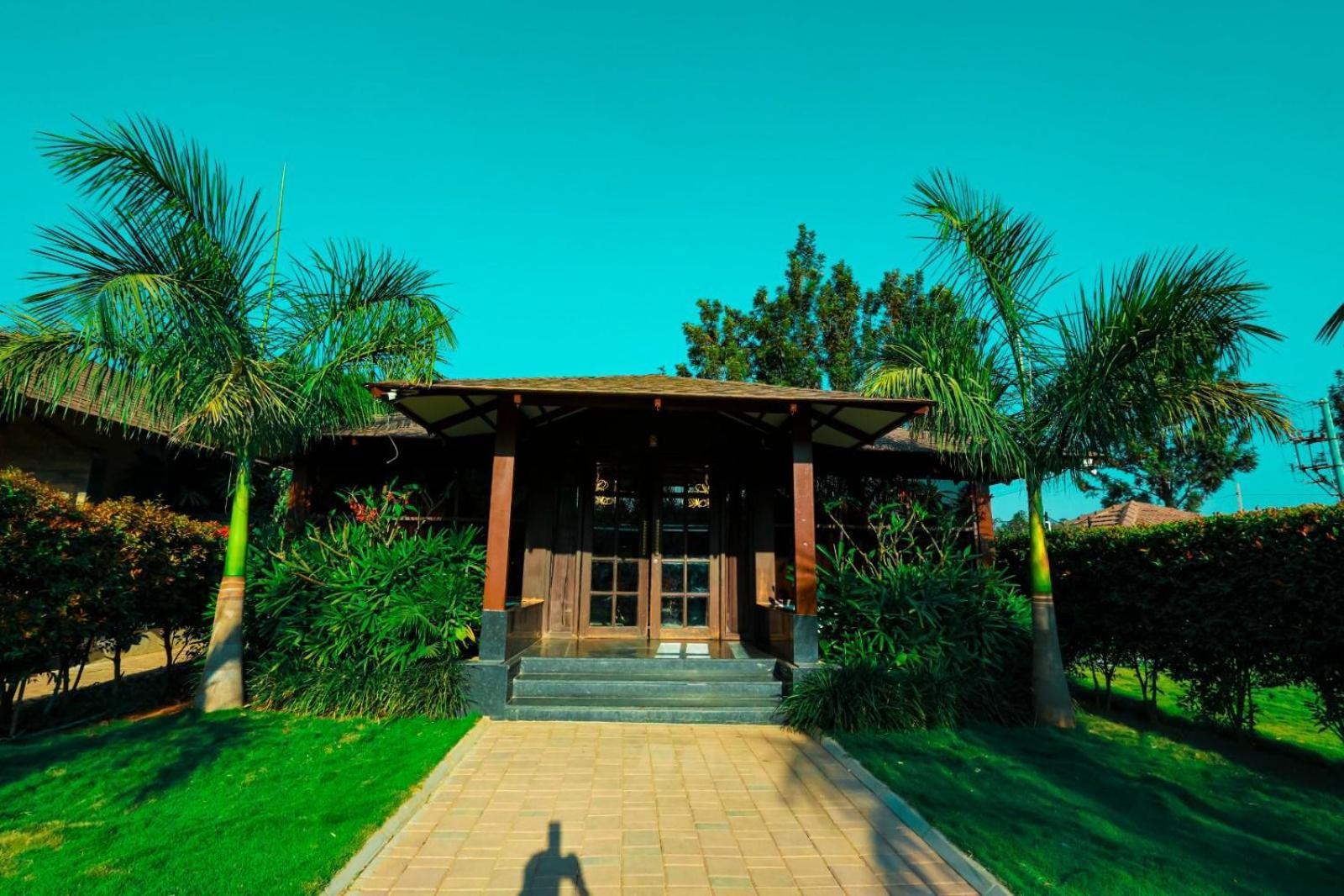 Veerdency Luxury Resort Devanahalli Exterior photo